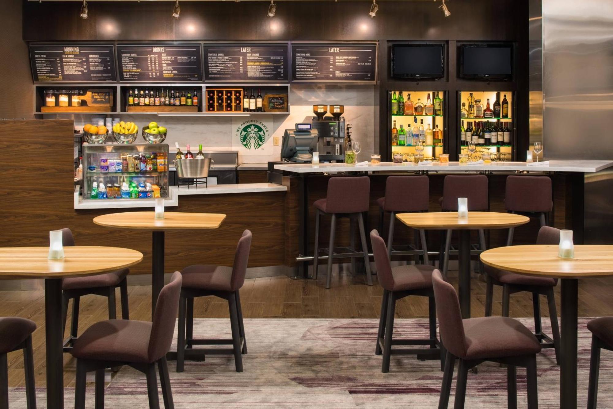 Courtyard By Marriott Seattle Federal Way Hotel Екстериор снимка