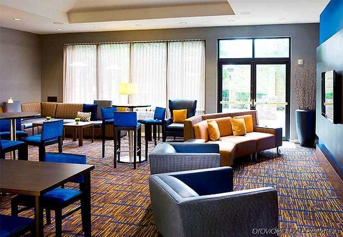 Courtyard By Marriott Seattle Federal Way Hotel Екстериор снимка