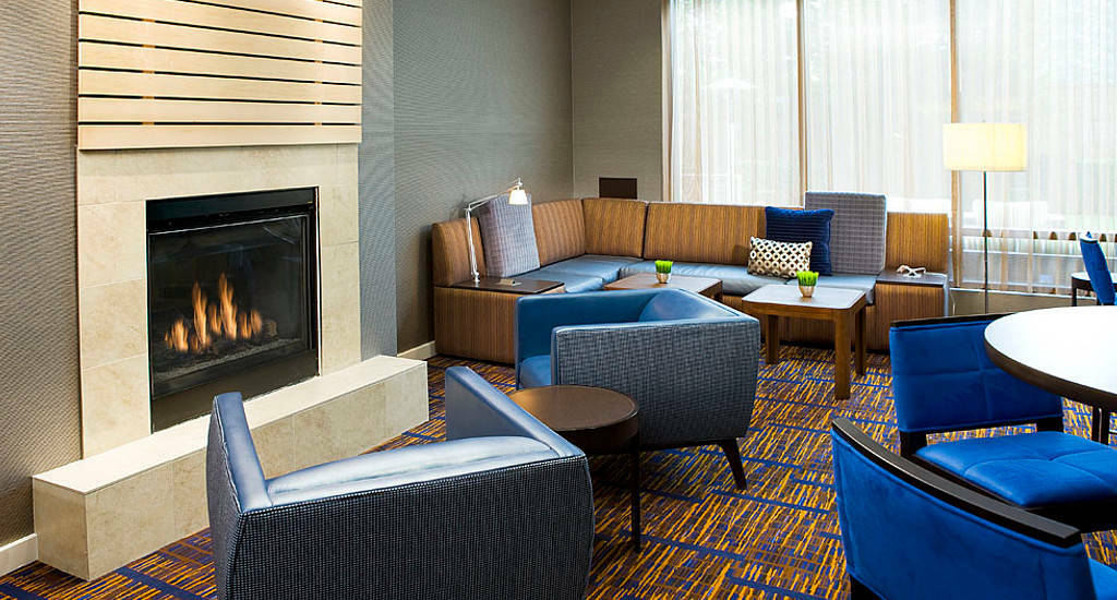 Courtyard By Marriott Seattle Federal Way Hotel Екстериор снимка